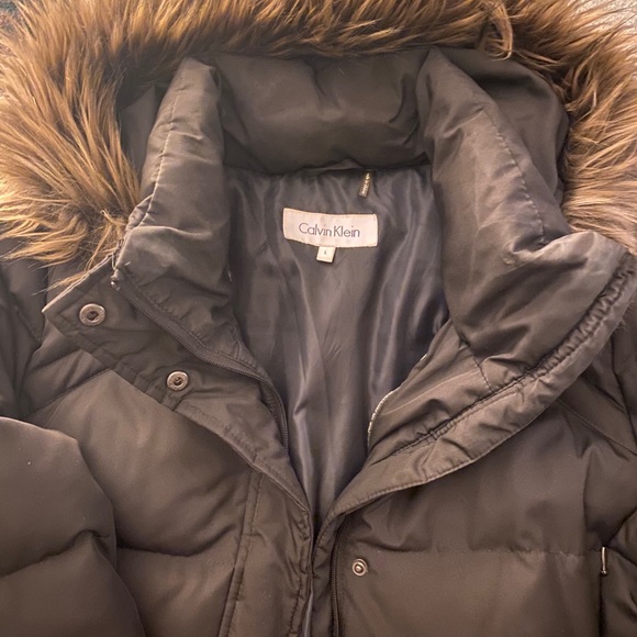 Women’s Calvin Klein down winter coat - Picture 4 of 5